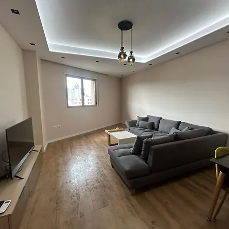 Center 1 Bedroom